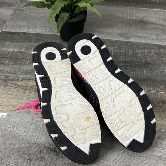 Xersion Runamatic Mesh Black and Pink Youth Running Shoe SizeYouth 5 Women Sz 7 - Picture 9 of 9